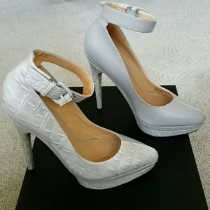 L.A.M.B. Ofelia Stilettos